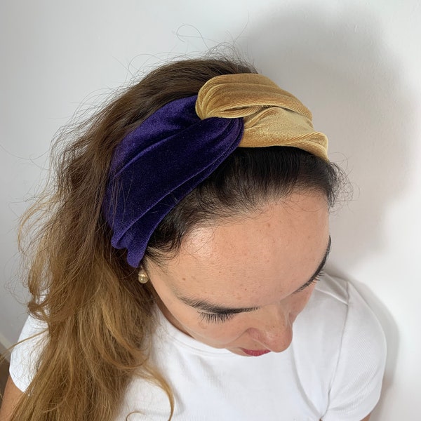 Diadema turbante de terciopelo dorado y morado