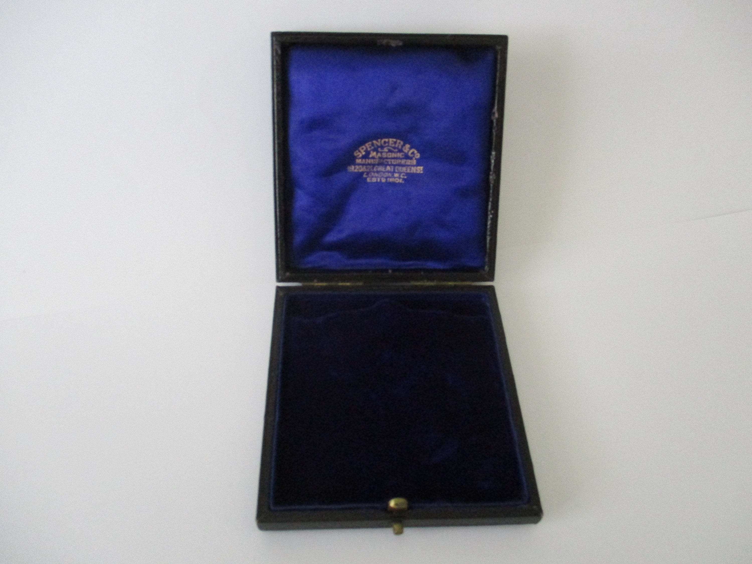 An antique early 20th century jewellery box for necklace by Spencer & Co Masonic Manufacturers approx. 100 x 95 x 25 mm