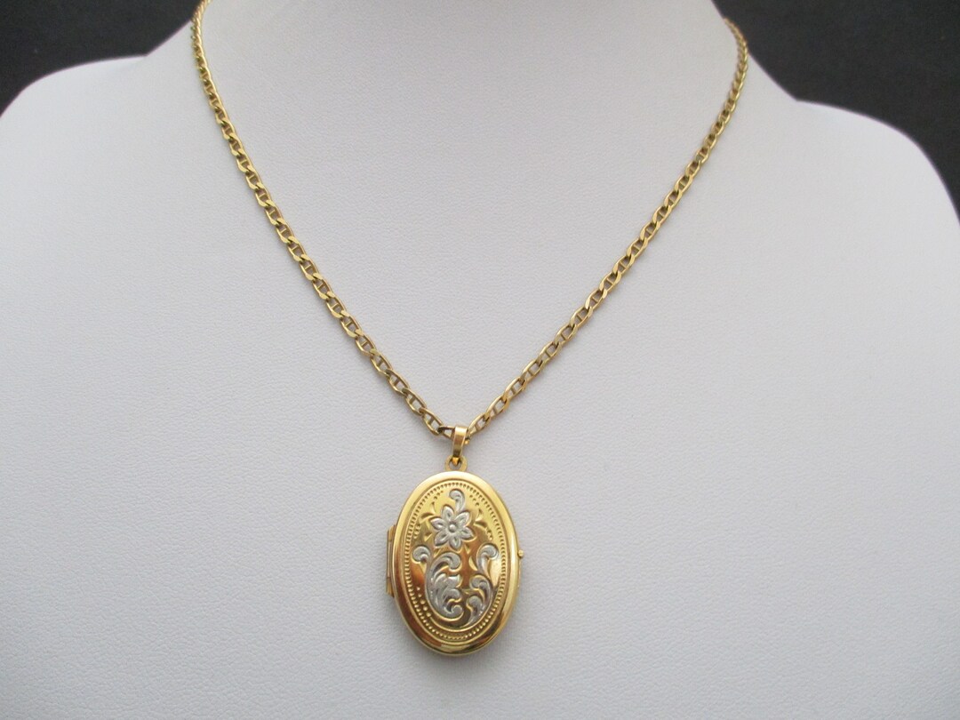 9 Carat 9ct Gold Locket Pendant on 9ct Gold Anchor Link Chain Necklace ...