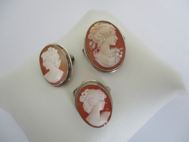 Three European 800 silver circa 1950/'s small vintage cameo brooch pin or pendant charm