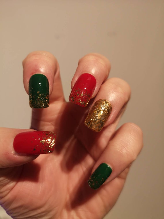 Red & Green Glitter Christmas Nails | #LivingAfterMidnite | Flickr