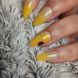 Sunflower Press on False Nails image 4