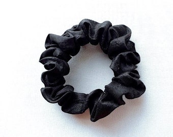 Small black pure silk scrunchie,dupion silk,quality silk hairband,silk hair accessory,ponytail holder,bespoke handmade.