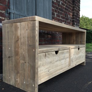 Waschtisch/Waschbeckenunterschrank recyceltes Bauholz für Aufsatzwaschbecken Bad, upcycling Massivholz handmade Holz Bild 2