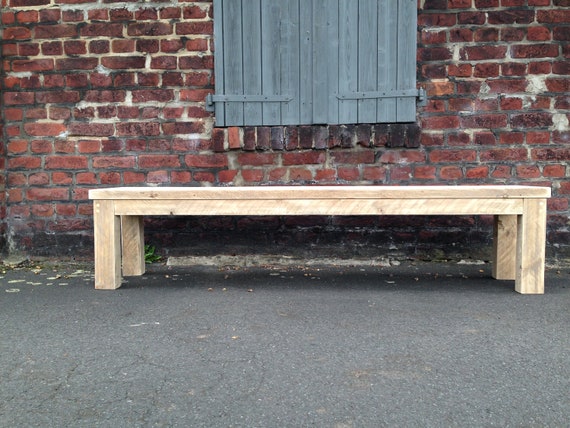 Bank aus recyceltem,altem Bauholz,Gerüstbaubretter