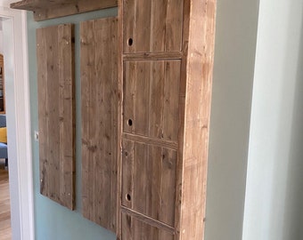 Garderobe recyceltes Bauholz , Altholz, massivholz, Hängeschrank mit Garderobe , upcycling , nachhaltig