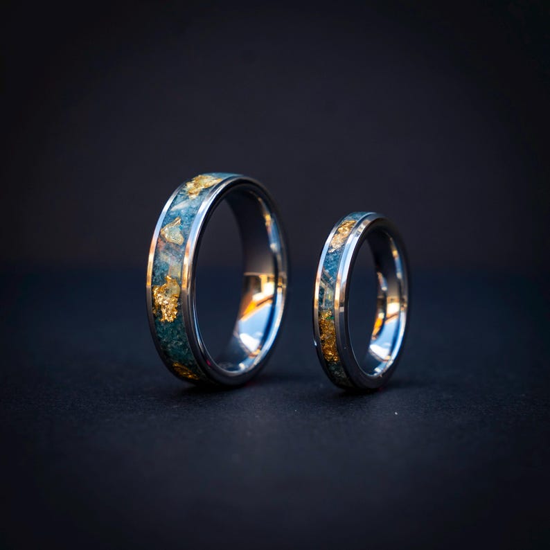 Rå akvamarin och bladguldsringset – Matchande volframvigselringar 6 mm 4 mm – Parringar för honom och henne – Comfort Fit bild 9
