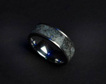 Banda de eternidad de tungsteno de aguamarina, anillo de piedra de nacimiento de marzo, anillo de piedra rosada azul, joyería de cristal curativo, anillo midi de tungsteno, anillo de piedra preciosa