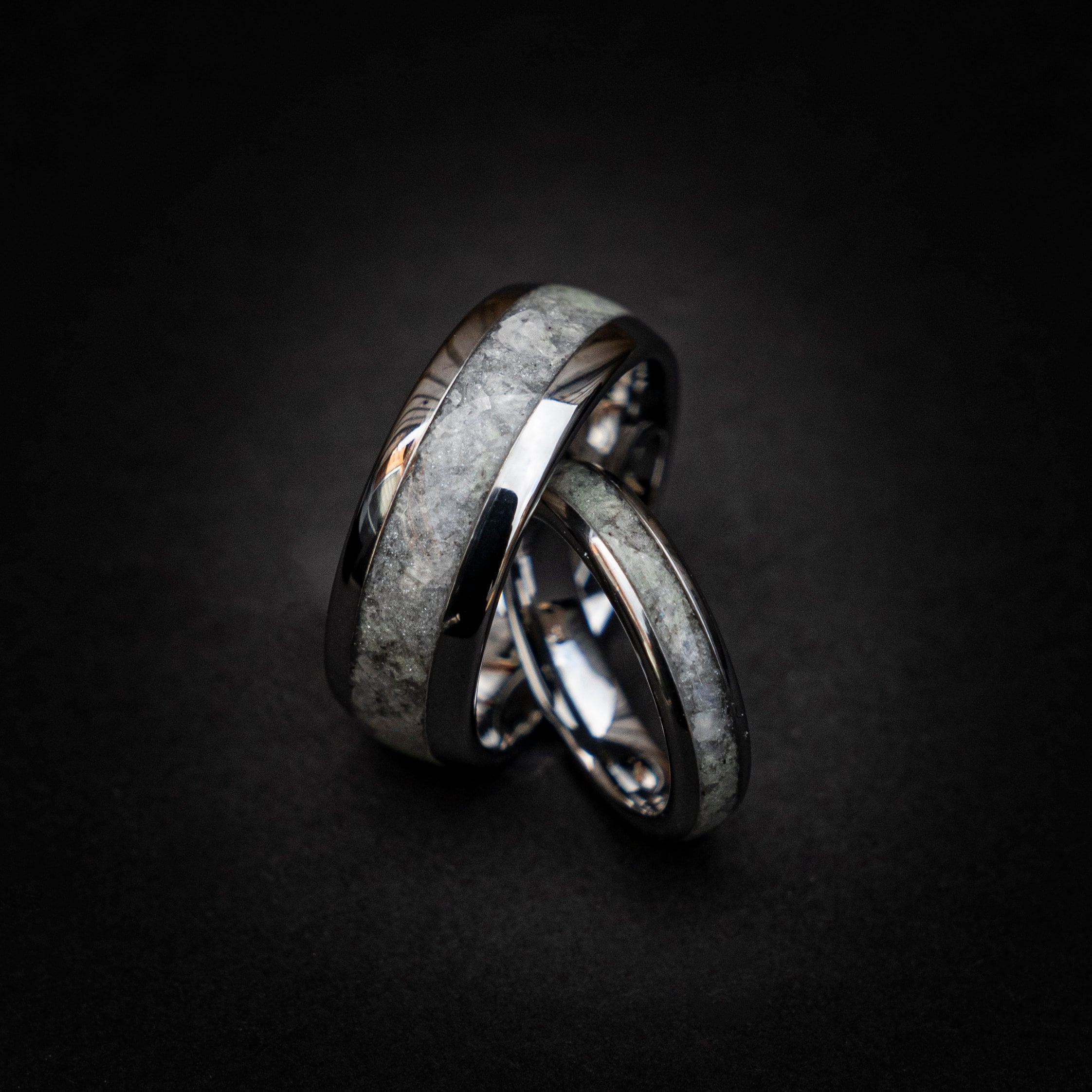 Buy 2pcs Leaf Couple Rings Set for Men and Women, Men Wedding Band,  Moissanite Engagement Ring Set, Wedding Ring Set, Vintage Diamond Bridal Set  Online in India - Etsy