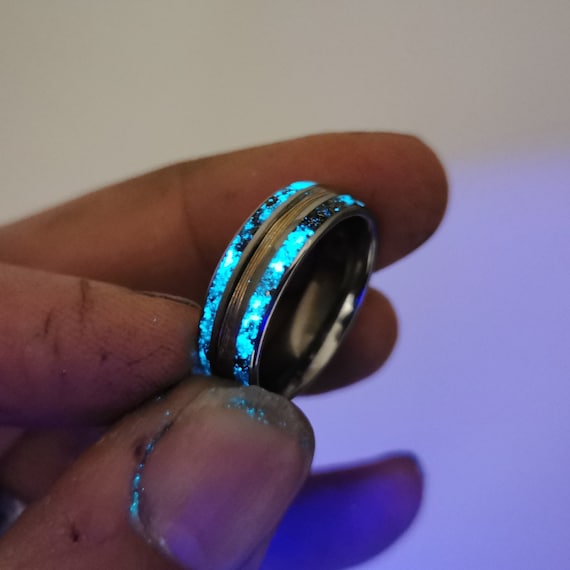 本物の手作りギベオン隕石リング、22krt 金線、暗闇で光るリング
