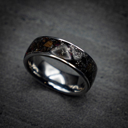 Mens Dinosaur Bone Wedding Band With Velociraptor & Black Etsy