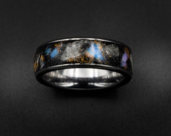 bague en pierre lueur, véritable opale, bague opale australienne, poussière de météorite, bague pour homme, opale galaxie, alliance pour homme, tungstène, pierre précieuse brute.