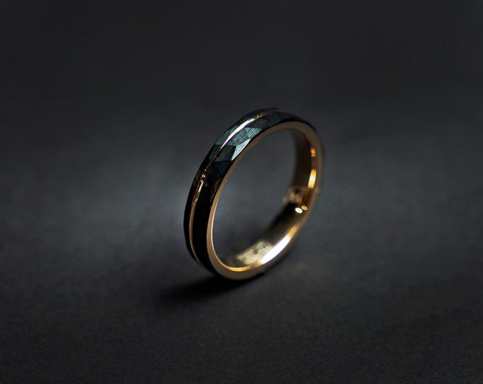 Women's Black Rose Gold Ring, Hammered Wedding Band, Alternative Wedding Ring, Unique Engagement Ring, 4mm Ring | Decazi