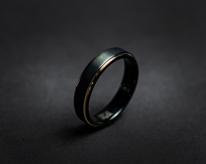 5mm Black brushed Tungsten ring with yellow gold | Decazi