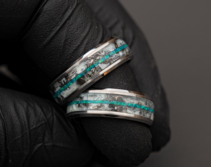 Glow in the dark couples rings matching, couple rings, Meteorite ring, green opal ring, glowstone ring, personalized couple rings, | Decazi