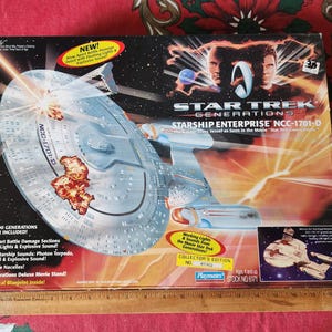 Vintage Star Trek Next Generations Starship Enterprise NCC-1701-D Toy Playmates Collectors Edition Sealed 1994
