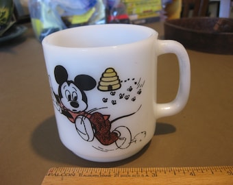Vintage Mickey Mouse Club Bees Beehive Coffee Cup Glass Walt Disney Libbey 60s Disneyland
