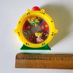 Vintage Super Mario Nintendo Race Around Princess Peach and Bowser Burger King Kids Meal Toy 2002