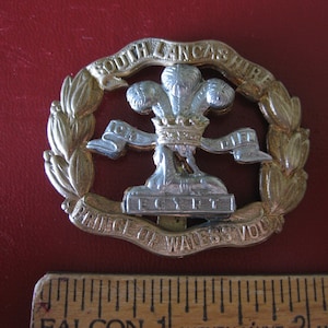 Vintage WW1 South Lancashire Prince of Wales Volunteers Metal Cap Badge British Army Military Hat Pin