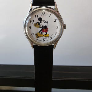 Mickey Battery Watch - Etsy display picture 3