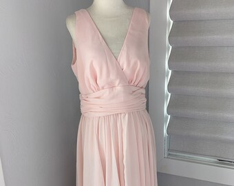 Robe longue rose taille moyenne