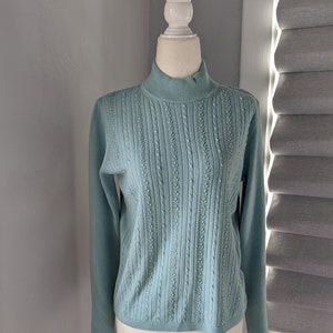 Cashmere women's sweater medium