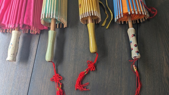 Vintage Chinese parasols umbrellas - image 4