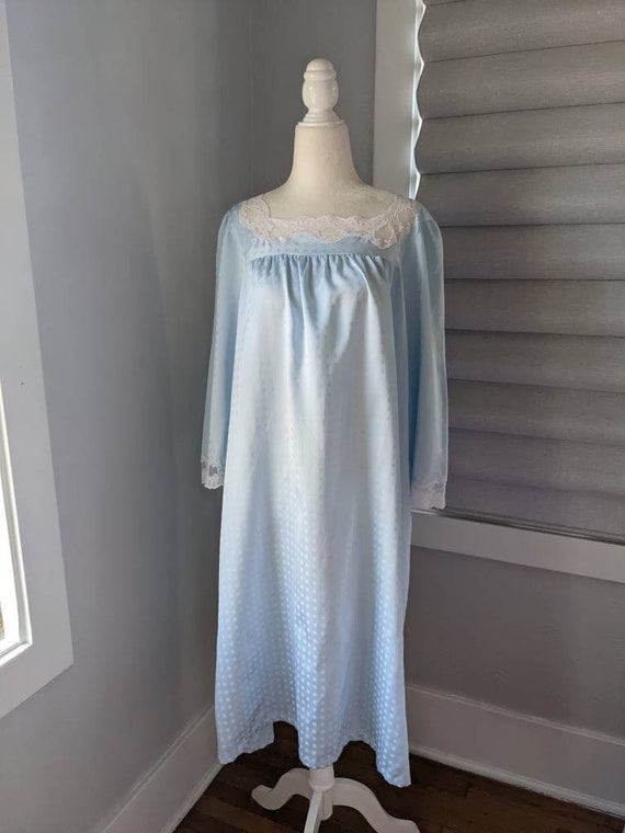 Givenchy nightgown size medium