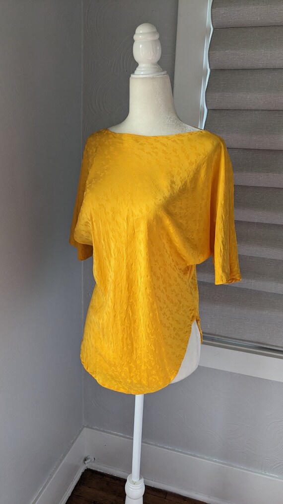 Yellow silk blouse Gem