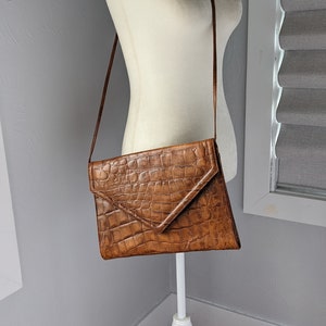 Vintage faux alligator purse clutch