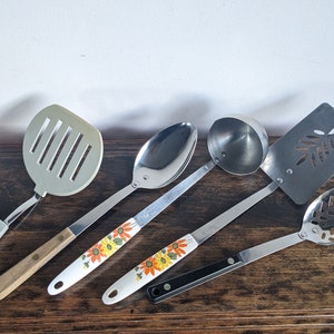 Vintage Ekco, Flint kitchen utensils (V)