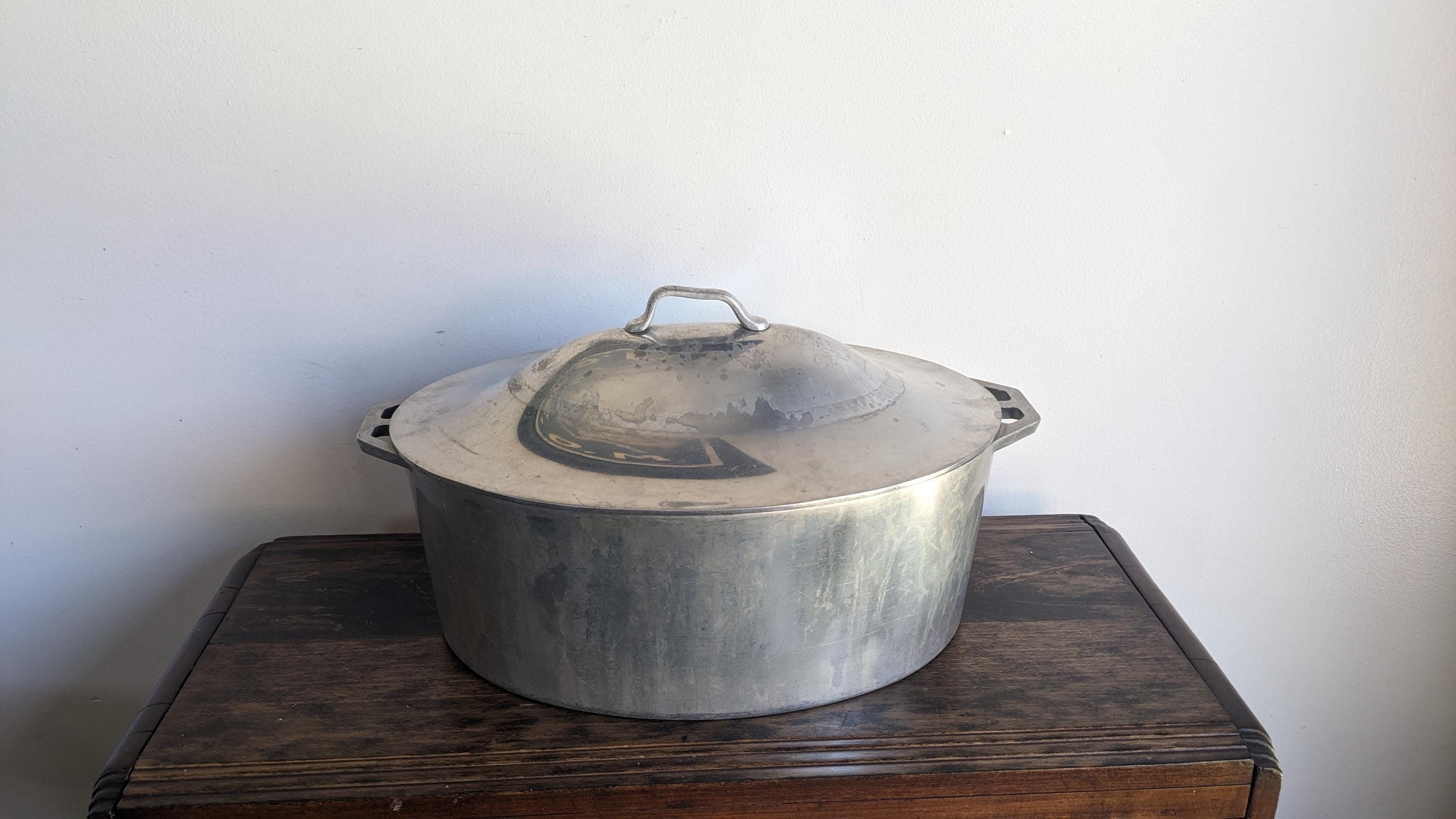 Dutch oven roaster hot sale