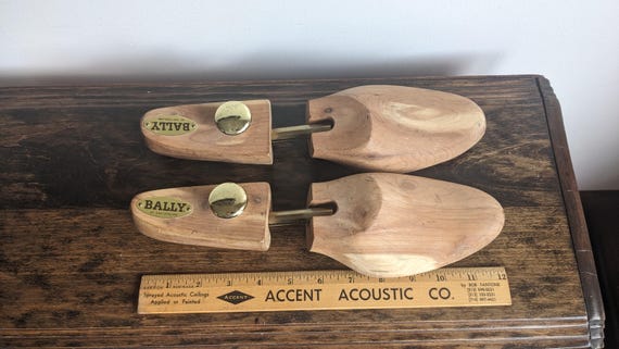 Bally Cedar Shoe Trees for Men display picture 1