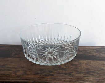 Arcoroc France cut glass serving bowl