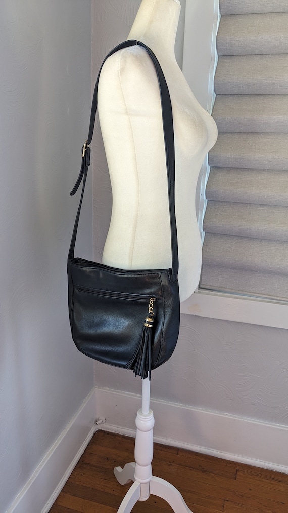 black leather purse shoulder bag by Tignanello