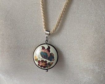 vintage cloisonne pendant necklace