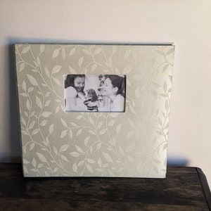 Photo album or scrapbook