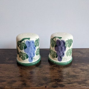 vintage ceramic salt and pepper shaker set