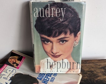 Audrey Hepburn Inspired Wrapping Paper, Wrapping Paper, Wrapping Paper for  Bride, Bridal Shower Wrapping Paper, Unique Gift Wrap 