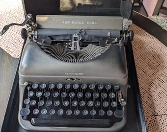 Remington Rand Typewriter Model 17: 1945 Black Wrinkle Paint, Art
