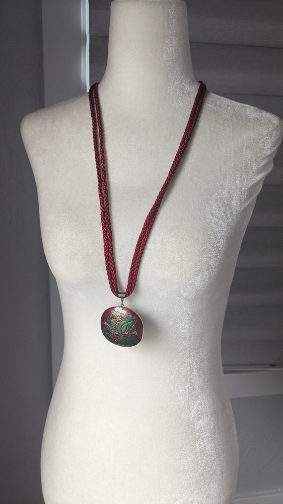 vintage cloisonne pendant necklace
