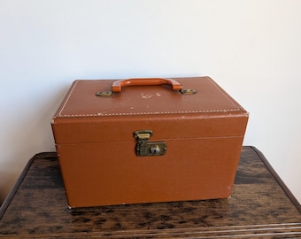 Vintage vinyl train case, cosmetic case