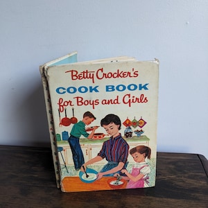 Betty Crocker Cook Book for Boys and Girls, vintage cookbook