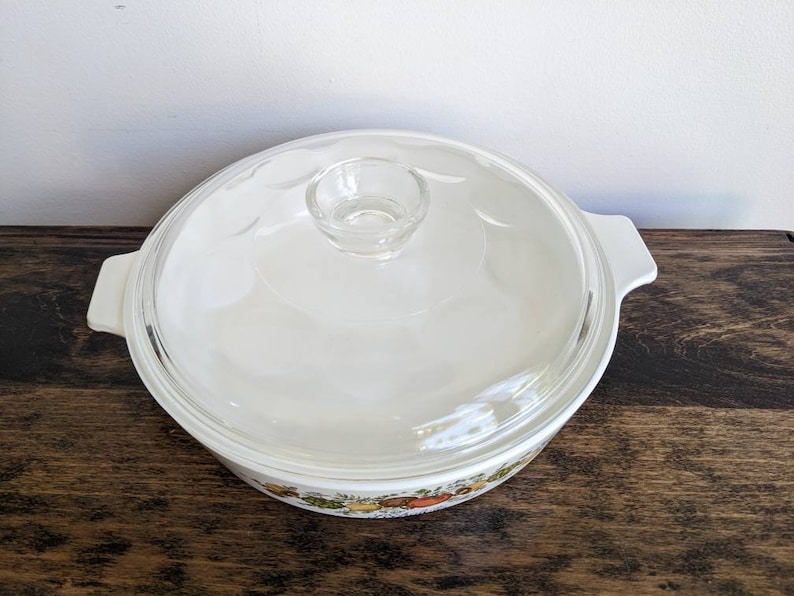 Rare Corning Ware round 8 1/2 casserole dimpled lid image 2