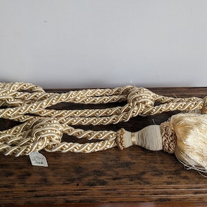 Curtain tiebacks with large tassels