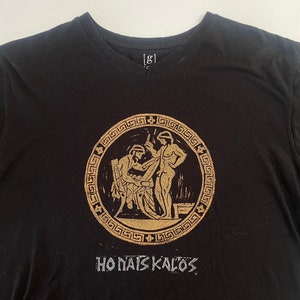 Camiseta de cerámica griega antigua &quot;Ho Pais Kalos&quot;