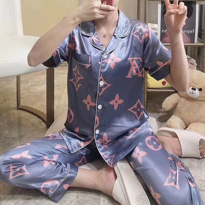 NEW 2020 Trending Bee Print Pajamas For Women Silk PJ Sets | Etsy