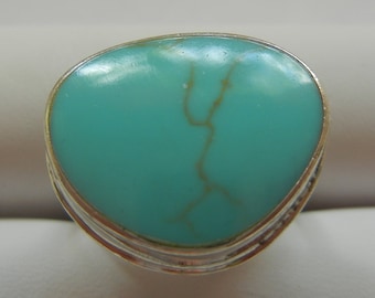 Sterling silver & inlaid turquoise ring 8.2 grams, 3/4" x 7/8" size 8.  Turquoise blue silver ring.  Inlaid turquoise ring.  Turquoise ring.