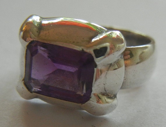 Vintage sterling silver and amethyst classic ring… - image 2