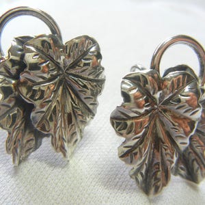 Vintage Danecraft double leaf screw back earrings 7.1 grams, 1-1/8&quot;x 3/4&quot;.  Silver screw back earrings.  Leaf earrings.  Silver leaf jewelry